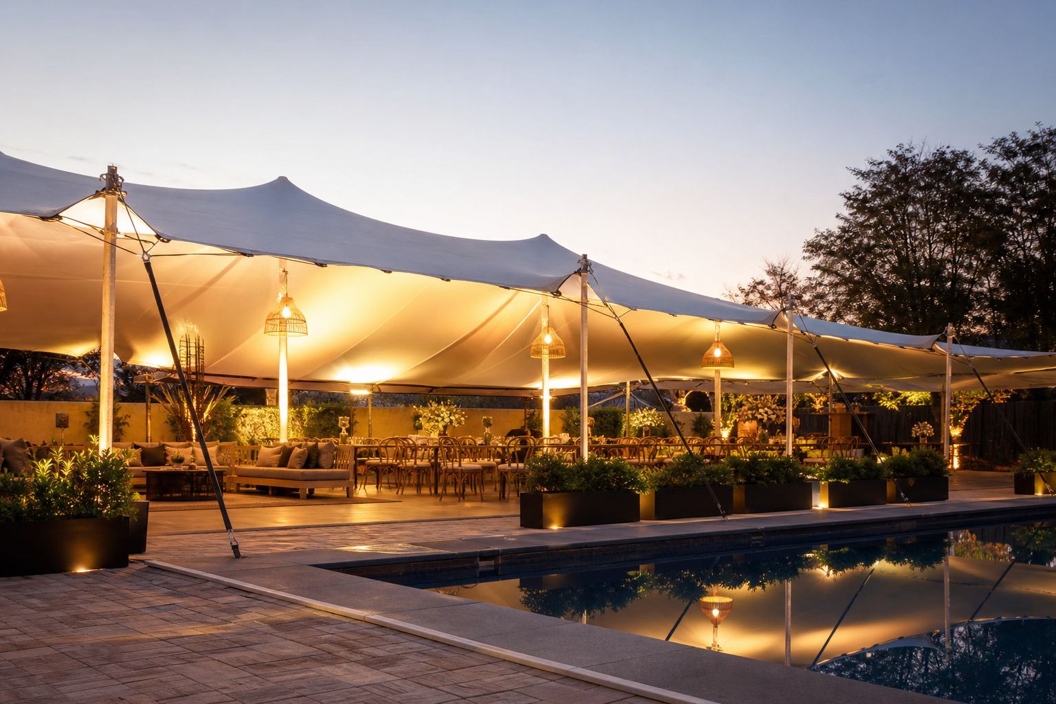 Tenda tensionada: a escolha que revela exclusividade e bom gosto no seu evento